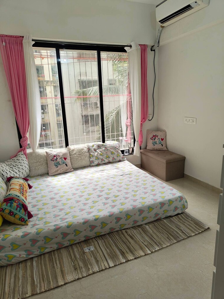 Room, santacruz east Pg For Girls In Santacruz East 9698529