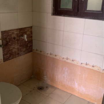 Bathroom in 3 BHK Builder Floor at Patiala Road – for Sale