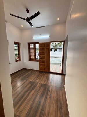 Room in 4 BHK Independent House at Nadathara – for Sale