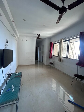 Room in 2 BHK Apartment at Lodha Downtown, Dombivli East – for Rent