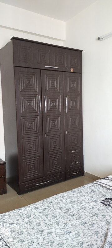 Furnished Amenities in 3 BHK Apartment at Mahagun Mywoods, Sector 16c Greater Noida – for Rent