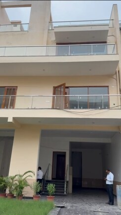 5 BHK Villa For Sale in The Hemisphere