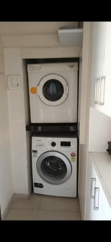 Bathroom in 2 BHK Apartment at Andheri West – for Sale