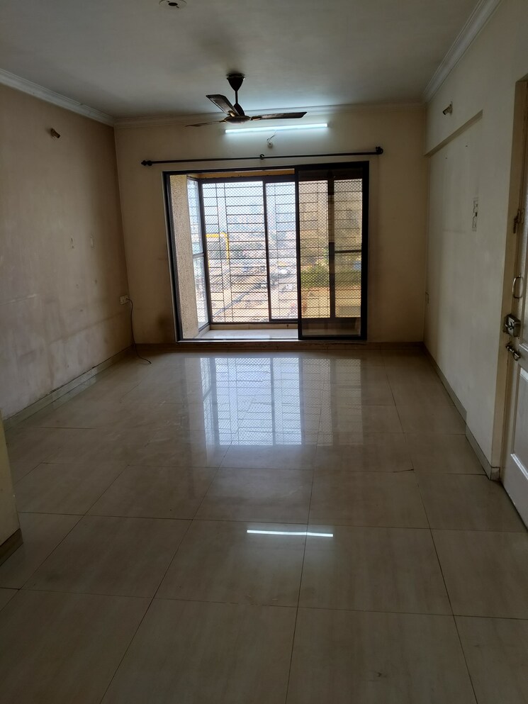 Room, kesar-gardens 3 Bedroom 1375 Sq.Ft. Apartment In Kharghar Navi Mumbai 9698597