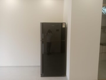 Furnished Amenities in 3 BHK Builder Floor at Smart World Orchard, Sector 61 – for Rent