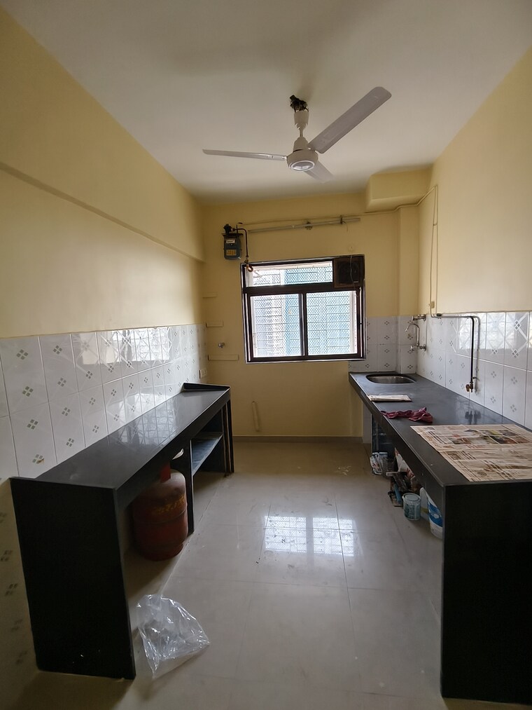 Kitchen, maharaja-retreat-chs 3 Bedroom 1800 Sq.Ft. Apartment In Goregaon East Mumbai 9698781