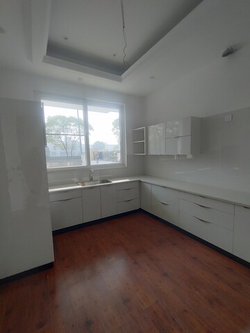 Kitchen in 5 BHK Independent House at Mullanpur – for Rent