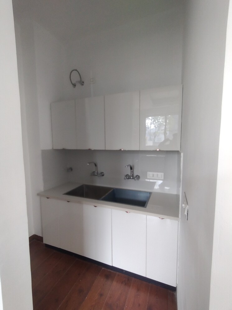 Room, mullanpur 5 Bedroom 300 Sq.Yd. Independent House In Mullanpur Mohali 9698894