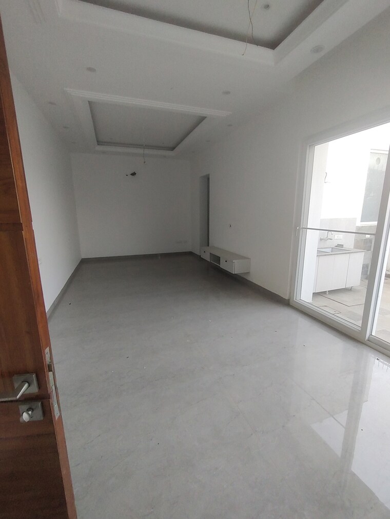 Kitchen, mullanpur 5 Bedroom 300 Sq.Yd. Independent House In Mullanpur Mohali 9698894