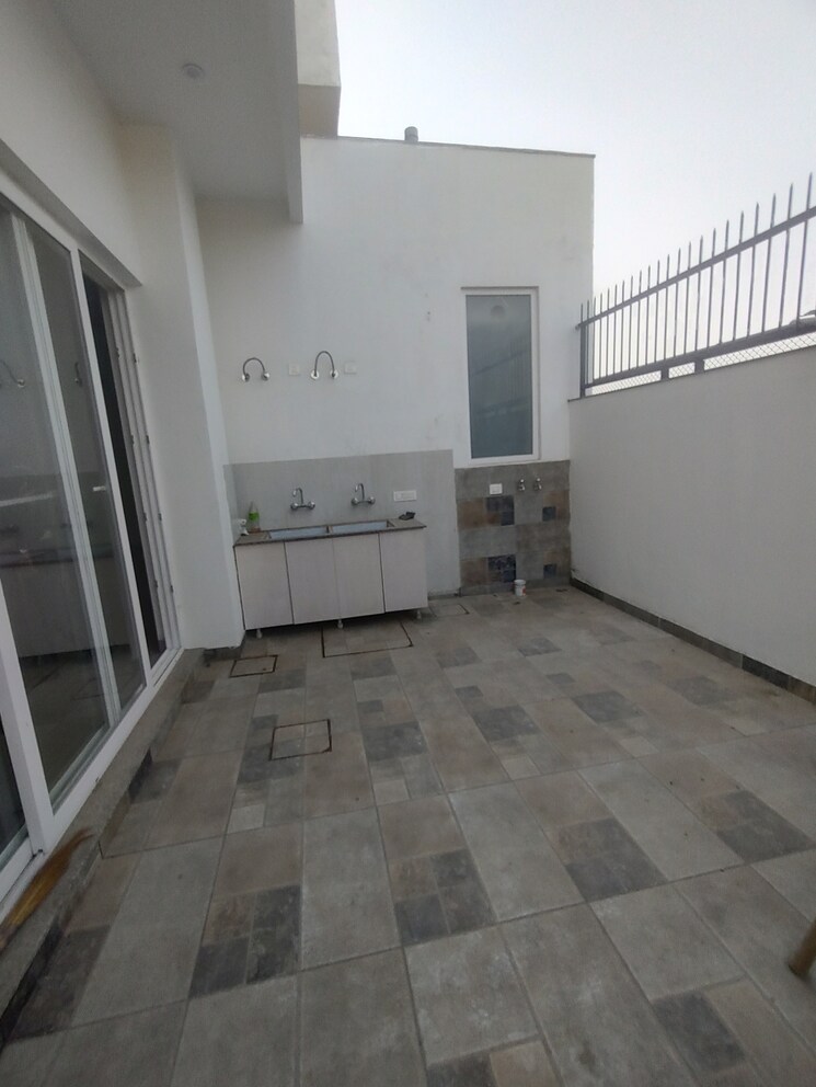 Kitchen, mullanpur 5 Bedroom 300 Sq.Yd. Independent House In Mullanpur Mohali 9698894