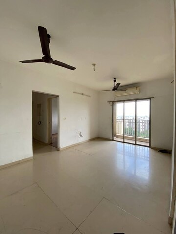 2 BHK Apartment For Rent in Casa Rio Viva, Dombivli East