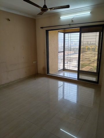 Room in 3 BHK Apartment at Kesar Gardens, Kharghar – for Rent