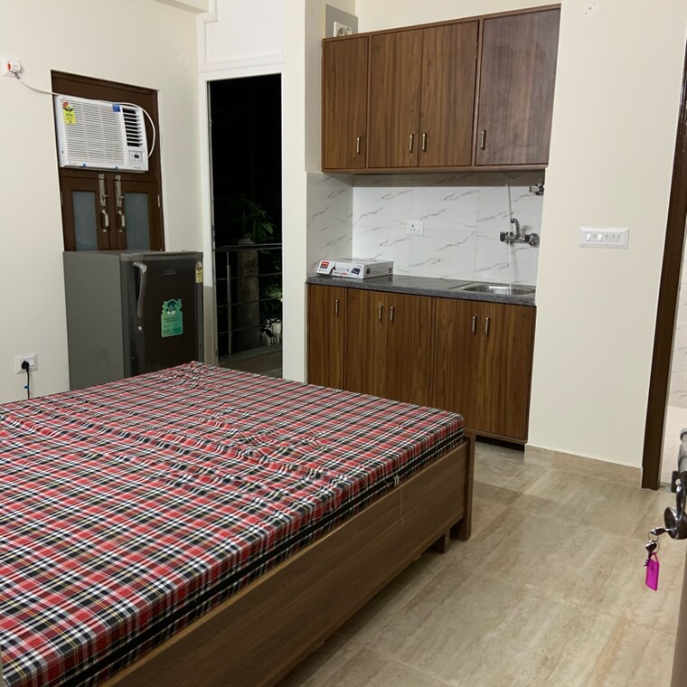 Bedroom, dlf phase v 1 RK 90 Sq.Yd. Builder Floor In Dlf Phase V Gurgaon 9698866