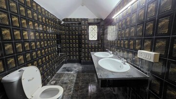 4 BHK Apartment – Exterior View View at Sainik Farm - for Rent