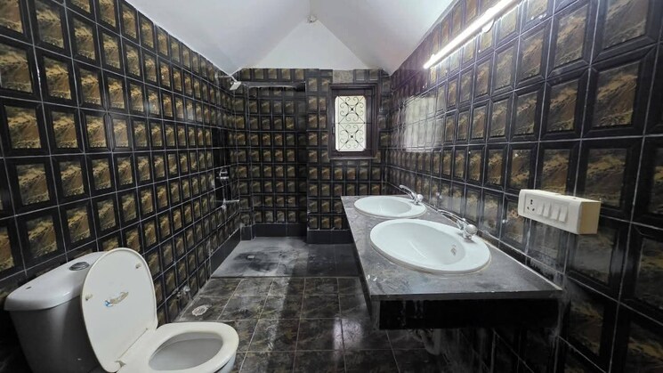 Exterior View, sainik farm 4 Bedroom 2200 Sq.Ft. Apartment In Sainik Farm Delhi 9698928