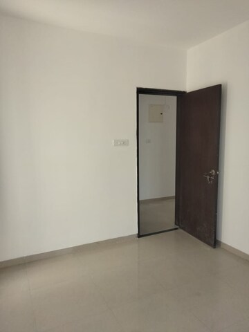 Room in 2 BHK Apartment at Bhojwani Samruddhi Park, Pimple Saudagar – for Rent