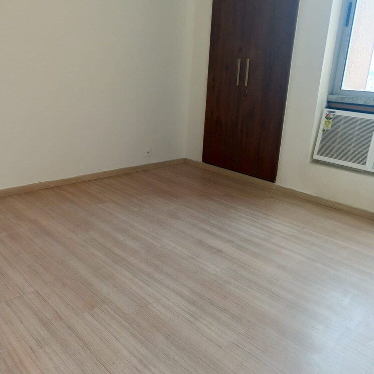 Room, pioneer-park-phase-1 3.5 Bedroom 1950 Sq.Ft. Apartment In Sector 61 Gurgaon 9698912