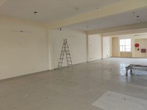 Room in  Industrial Plot at Sector 63 – for Rent