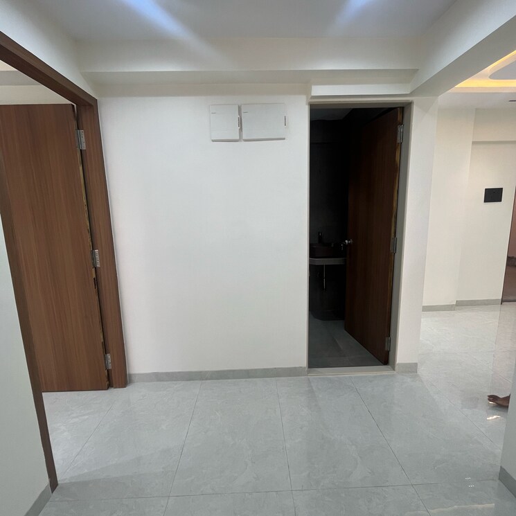 Room, borivali east 1 Bedroom 402 Sq.Ft. Apartment In Borivali East Mumbai 9699040