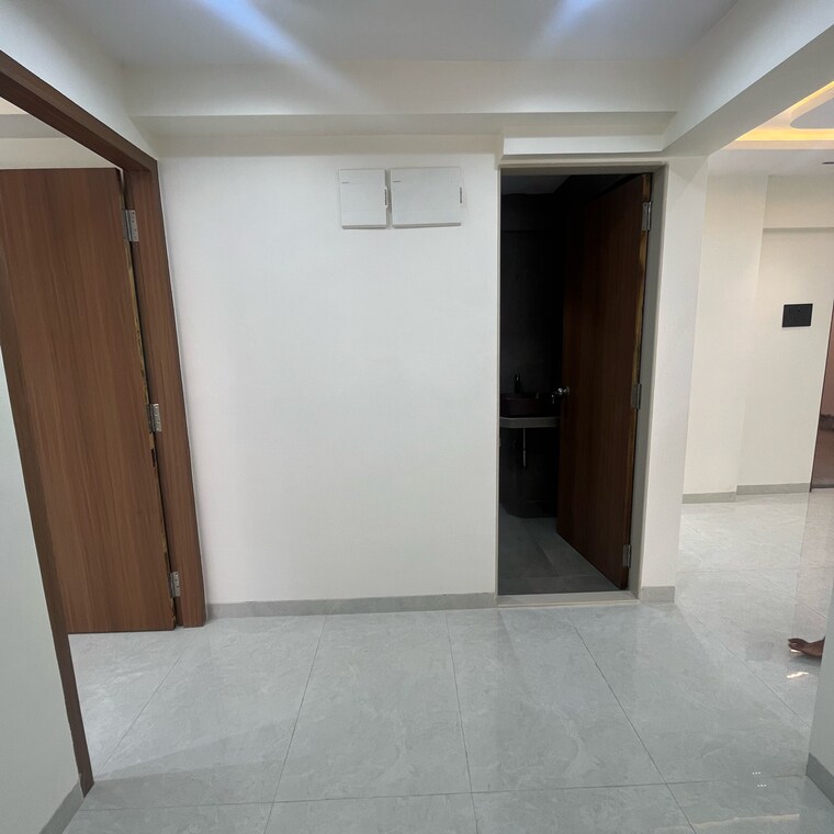 Room, borivali east 1 Bedroom 402 Sq.Ft. Apartment In Borivali East Mumbai 9699040