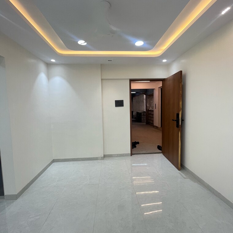 Room, borivali east 1 Bedroom 402 Sq.Ft. Apartment In Borivali East Mumbai 9699040