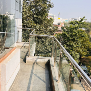 Balcony in  Pg at Sector 39 – for Rent