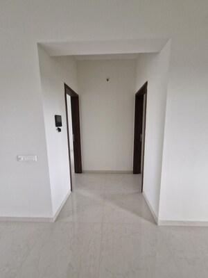 Room in 3 BHK Apartment at Vertical Alcinia, Mohammadwadi – for Rent