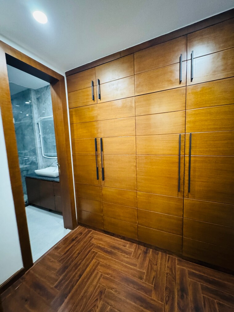 Room, south city 2 3 Bedroom 2190 Sq.Ft. Builder Floor In South City 2 Gurgaon 9699063