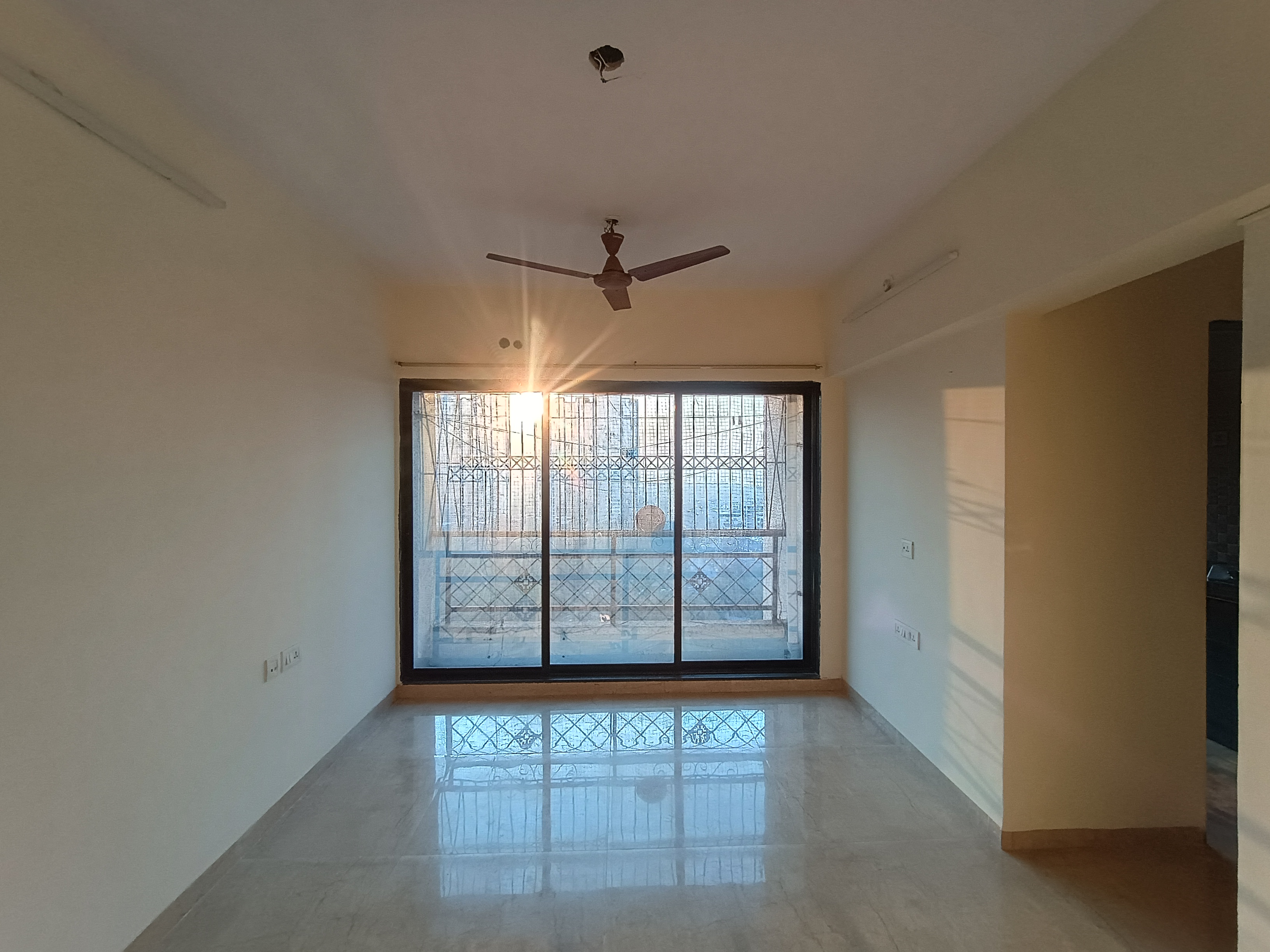 1 BHK Apartment For Rent in Tulsi Aura Mumbai