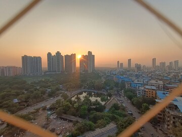 Swimming Pool in 1 BHK Apartment at Tulsi Aura Mumbai, Ghansoli – for Rent