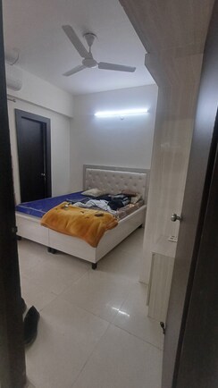2 BHK Apartment For Sale in Signature The Serenas