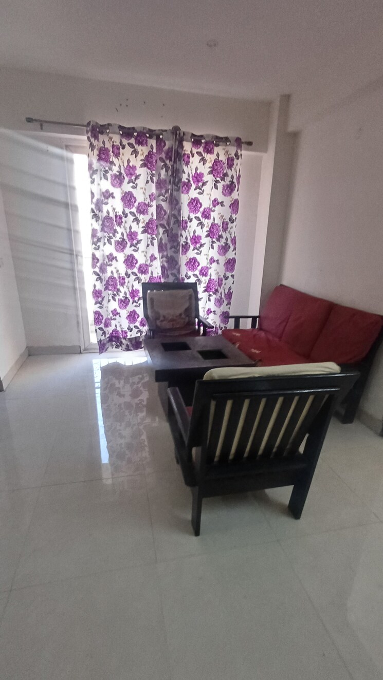 Living Room, signature-the-serenas 2 Bedroom 614 Sq.Ft. Apartment In Sohna Sector 36 Gurgaon 9699276