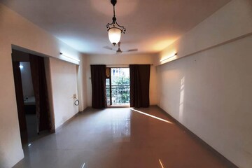 Room in 2 BHK Apartment at Aum Sahil Tower, Lower Parel – for Rent