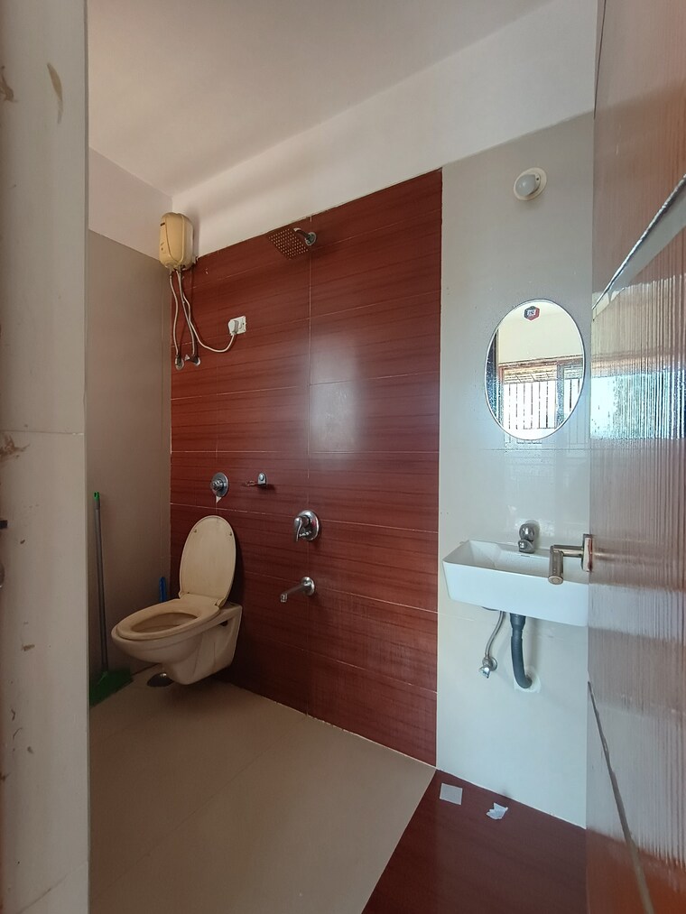 Attached Bathroom, shubham-atlantis 1 Bedroom 650 Sq.Ft. Apartment In Kopar Khairane Navi Mumbai 9699474