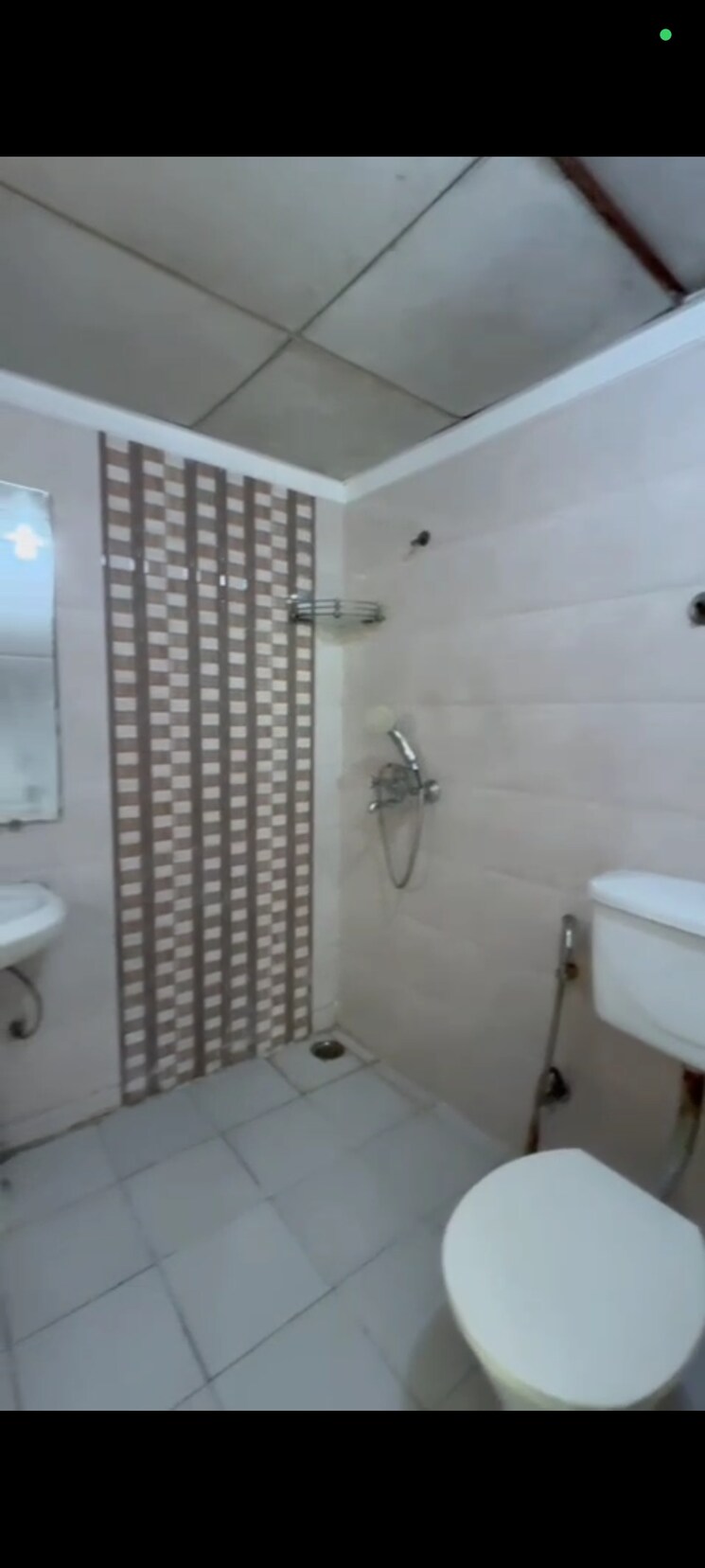 Bathroom, gaur-city-2-12th-avenue 2 Bedroom 635 Sq.Ft. Apartment In Sector 16c Greater Noida Greater Noida 9699491