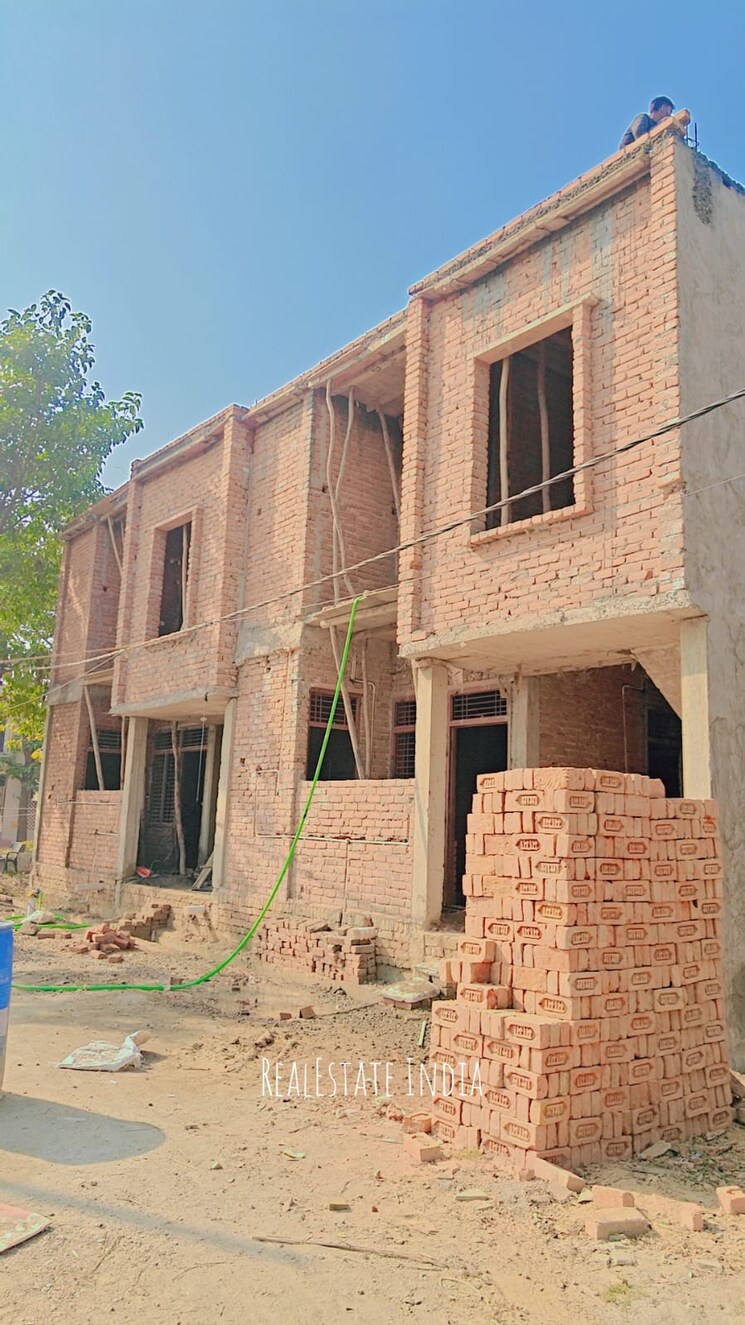 Exterior View, rohta 3.5 Bedroom 96 Sq.Yd. Villa In Rohta Agra 9699657