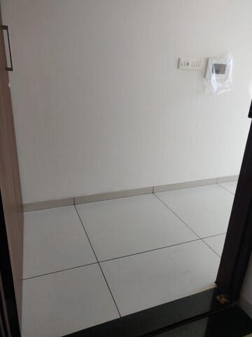 Room in 3 BHK Apartment at Vilas Javdekar Prime Panache B, Baner – for Rent