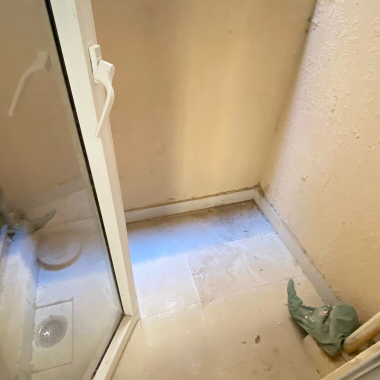 Bathroom, signature-orchard-avenue-2 2 Bedroom 666 Sq.Ft. Apartment In Hayatpur Gurgaon 9699639