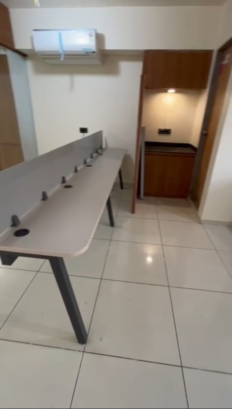 Team Area, vaishnodevi circle Commercial Office Space 710 Sq.Ft. In Vaishnodevi Circle Ahmedabad 9699606