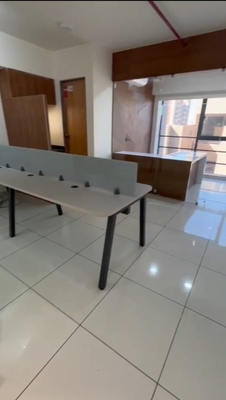 Team Area, vaishnodevi circle Commercial Office Space 710 Sq.Ft. In Vaishnodevi Circle Ahmedabad 9699606