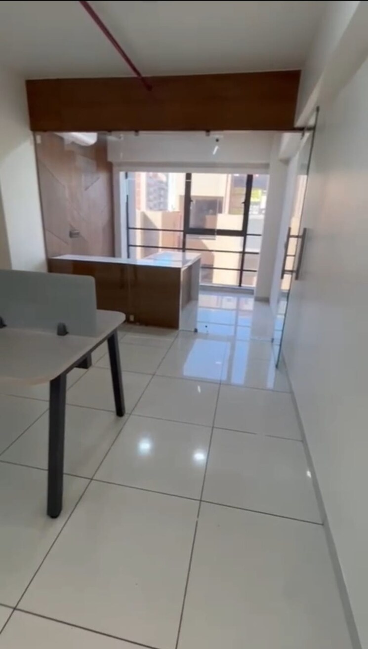 Other, vaishnodevi circle Commercial Office Space 710 Sq.Ft. In Vaishnodevi Circle Ahmedabad 9699606