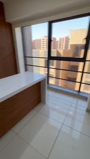   Office Space at Vaishnodevi Circle – for Rent