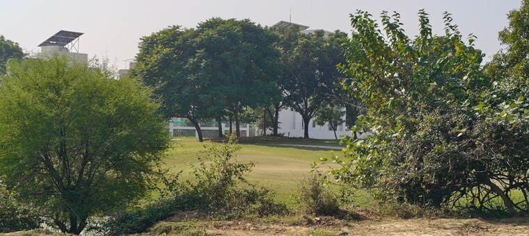 undefined, sushant golf city  2406 Sq.Ft. Plot In Sushant Golf City Lucknow 9699685