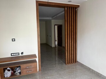 Room in 5 BHK Independent House at Padmarao Nagar – for Sale