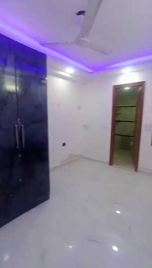 Room in 4 BHK Builder Floor at Chattarpur – for Sale