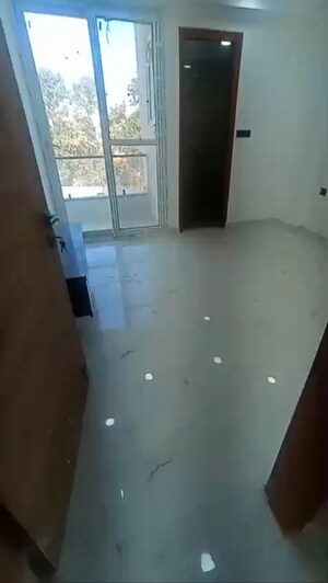 Room in 4 BHK Builder Floor at Chattarpur – for Sale