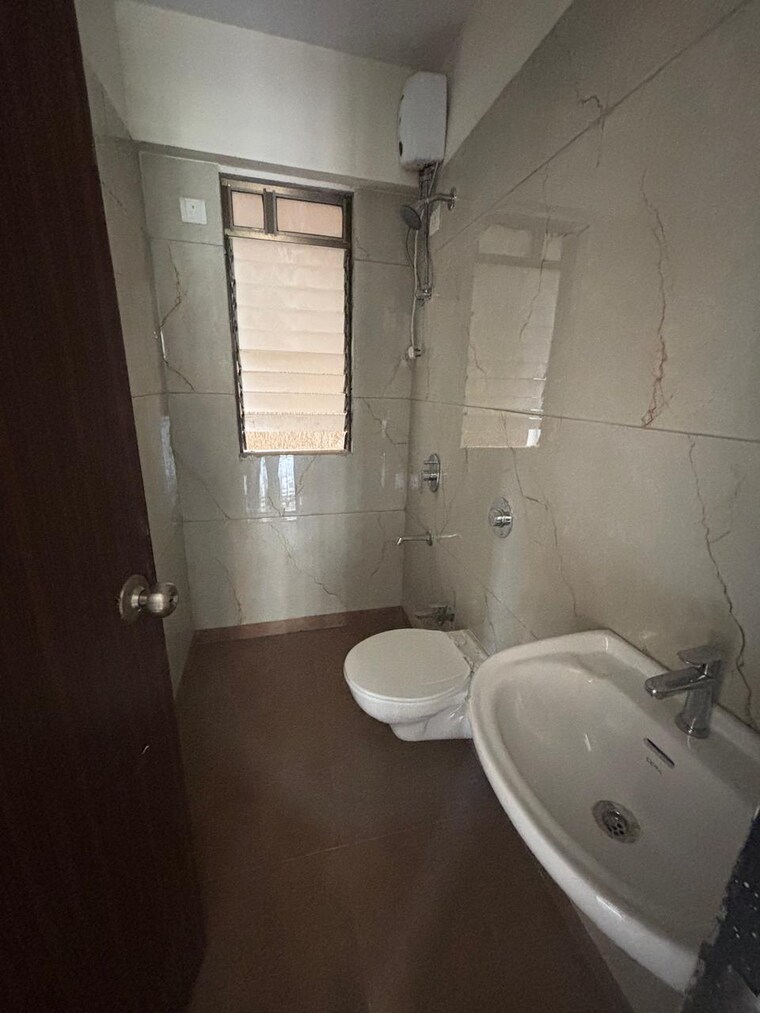 Bathroom, raunak-city 2 Bedroom 800 Sq.Ft. Apartment In Kalyan West Thane 9699750