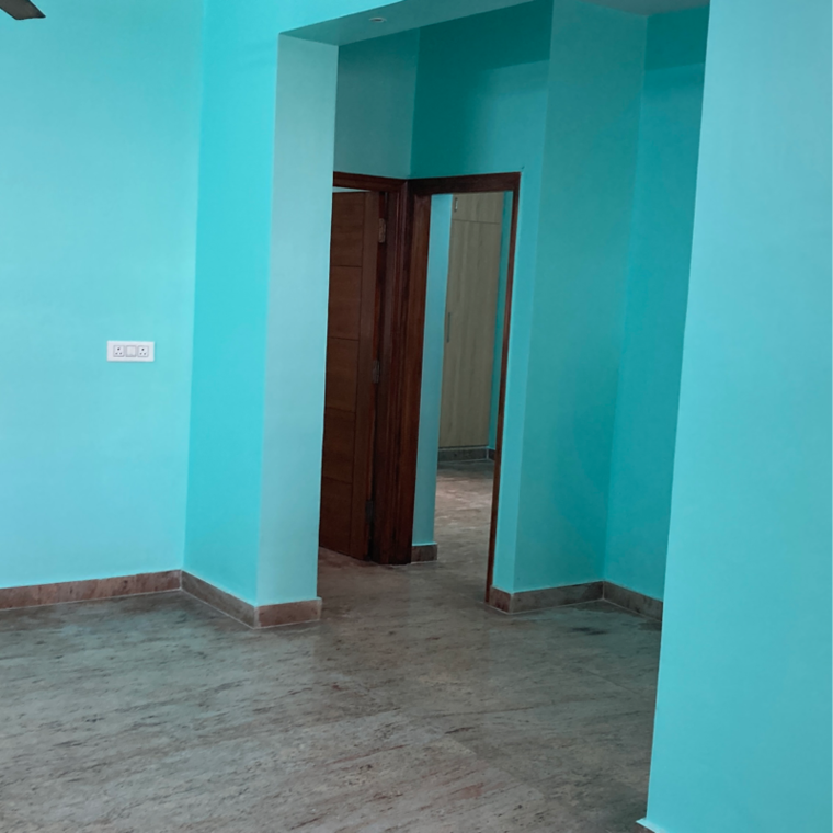 Room, jaipuria-plaza 2 Bedroom 470 Sq.Ft. Independent House In Sector 26 Noida 9699282