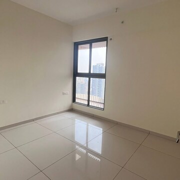 Room in 1 BHK Apartment at Oxford Navrang Oasis, Goregaon West – for Rent