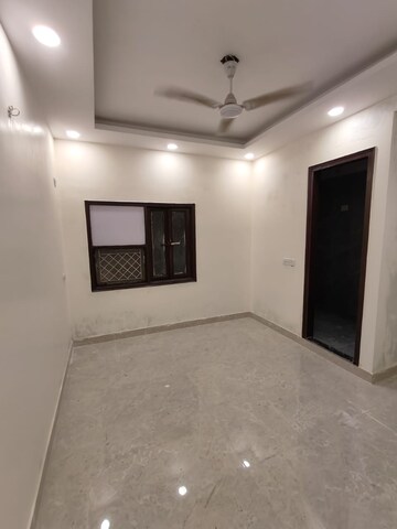 2 BHK Builder Floor For Sale in Paryavaran Complex